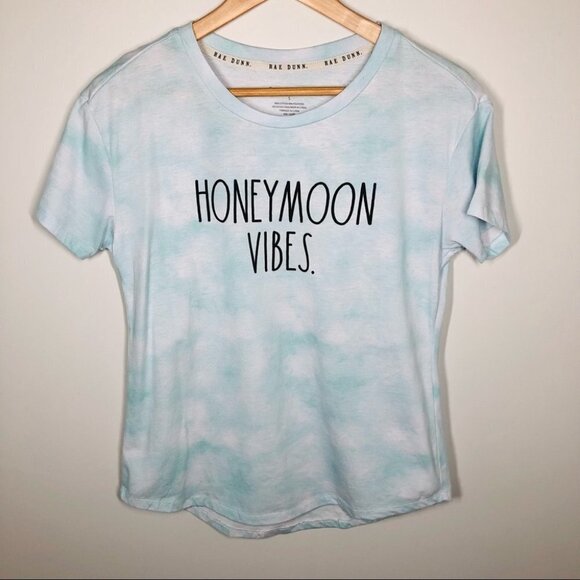 Free WITH PURCHASE Rae Dunn ‘Honeymoon  Vibes’ Blue Tie Dye T-Shirt Size Small - Picture 1 of 3